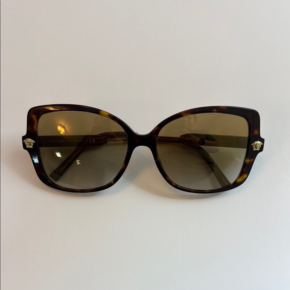 Versace Women's‎ Tortoise Sunglasses